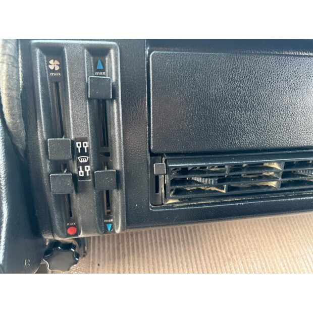 1985 Mercedes-Benz SK 2228-47206628