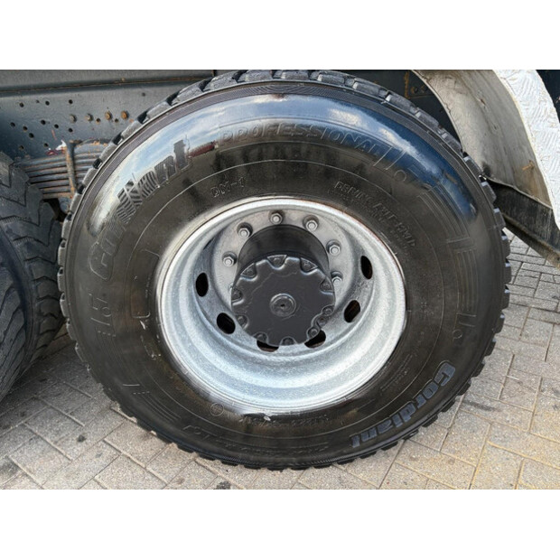 1985 Mercedes-Benz SK 2228-47206638
