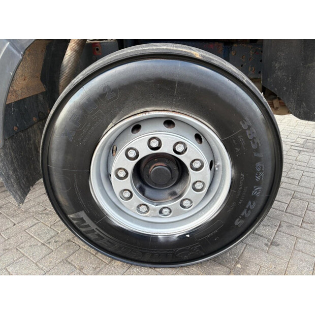 1985 Mercedes-Benz SK 2228-47206641