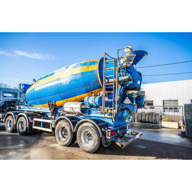 2017 Liebherr 12M3-47206761