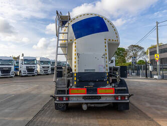 2011-feldbinder-eut-40-3-1453473-47206775