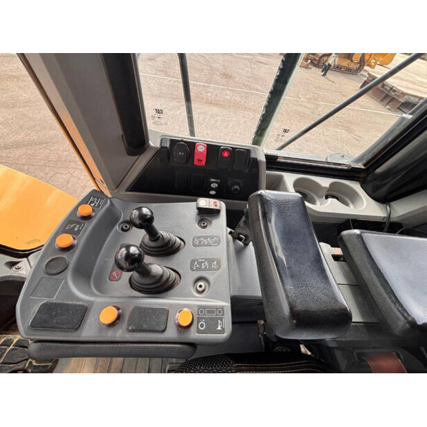 2021 كاتربيلر 972M-47206824