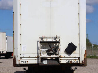 2010-krone-sd-1453532-47208624