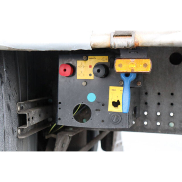 Volvo SCB*S3T-47209555