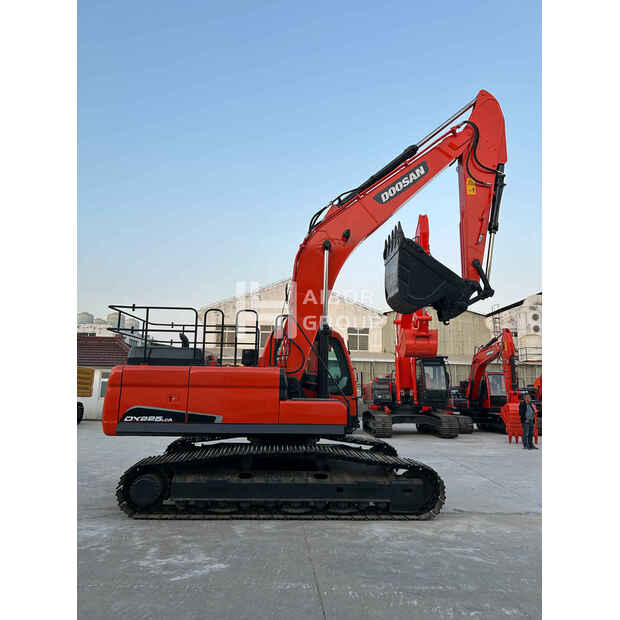 2023 دووسان DX225-47210512