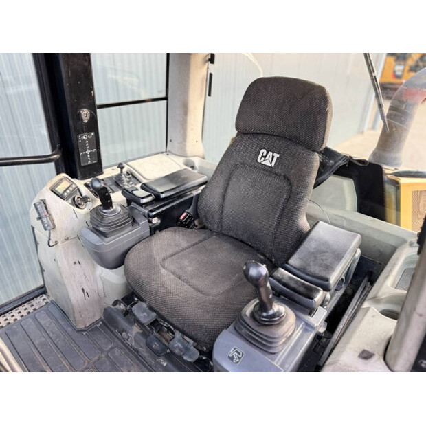 2010 كاتربيلر 973D-47226236