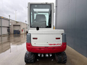 2010-takeuchi-tb235-1453655-47226541