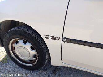 1992-peugeot-106-1453697-47240987