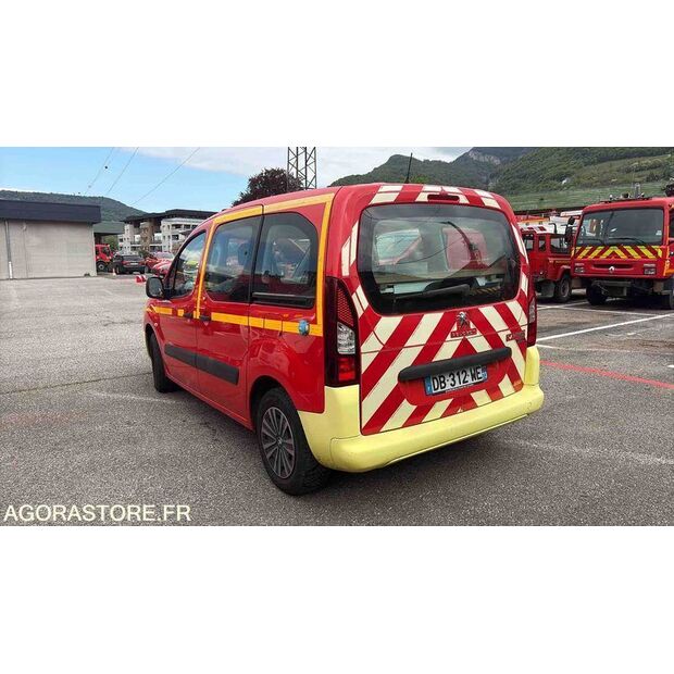 2013 Peugeot PARTNER-47241366