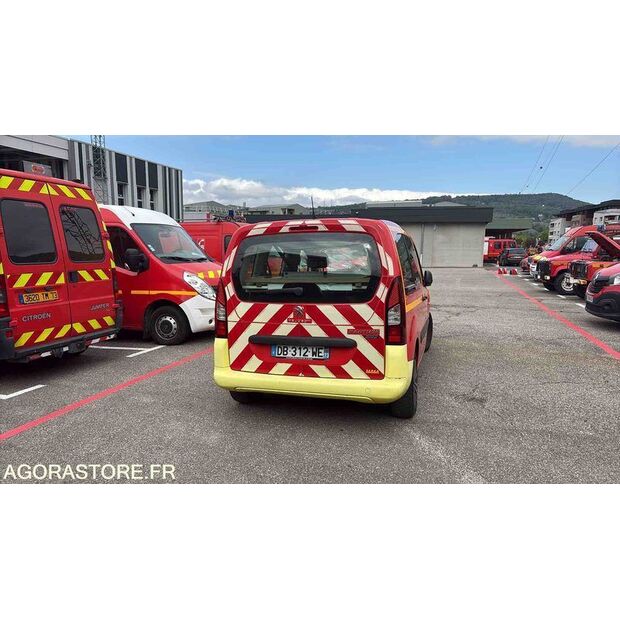 2013 Peugeot PARTNER-47241367