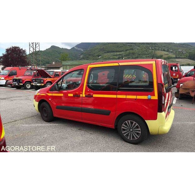 2013 Peugeot PARTNER-47241371