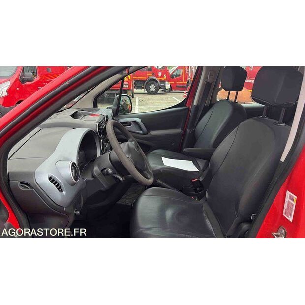 2013 Peugeot PARTNER-47241380