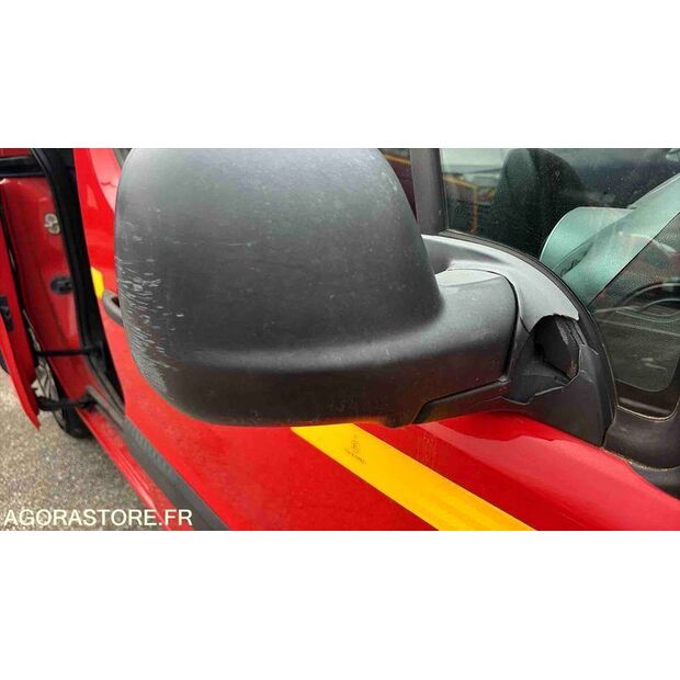 2013 Peugeot PARTNER-47241381