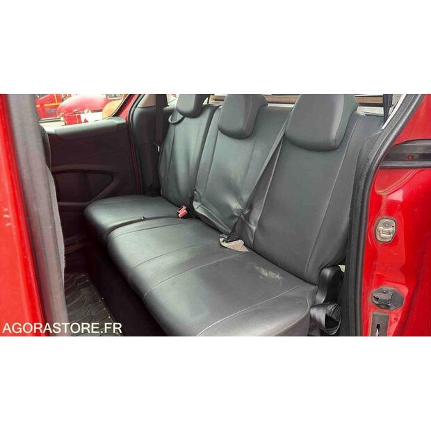 2013 Peugeot PARTNER-47241399