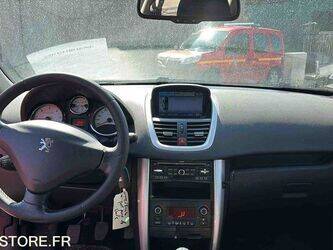 2010-peugeot-207-1453713-47241503