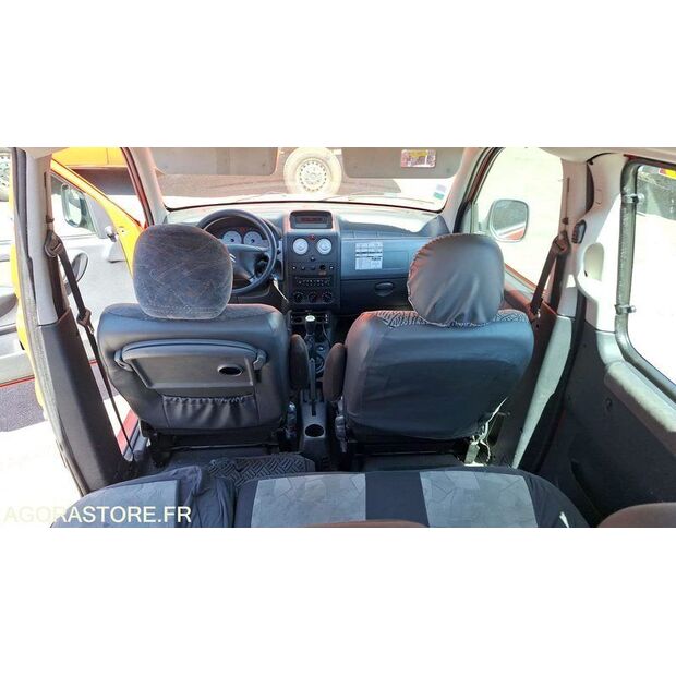 2005 Citroen BERLINGO-47241662