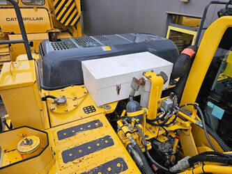 2015-komatsu-hb215lc-2-1288388-47243731