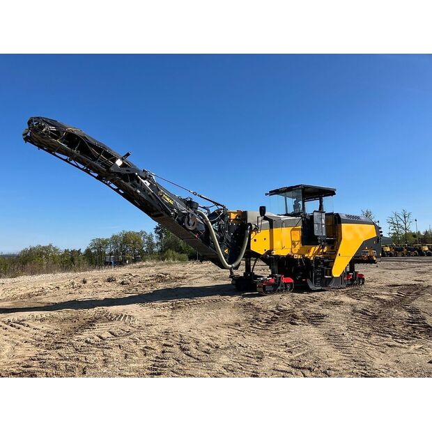 BOMAG BM 2000/65-47244039