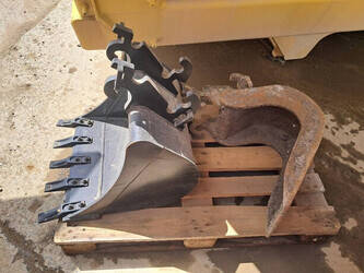 2024-komatsu-pc35mr-5-47244371