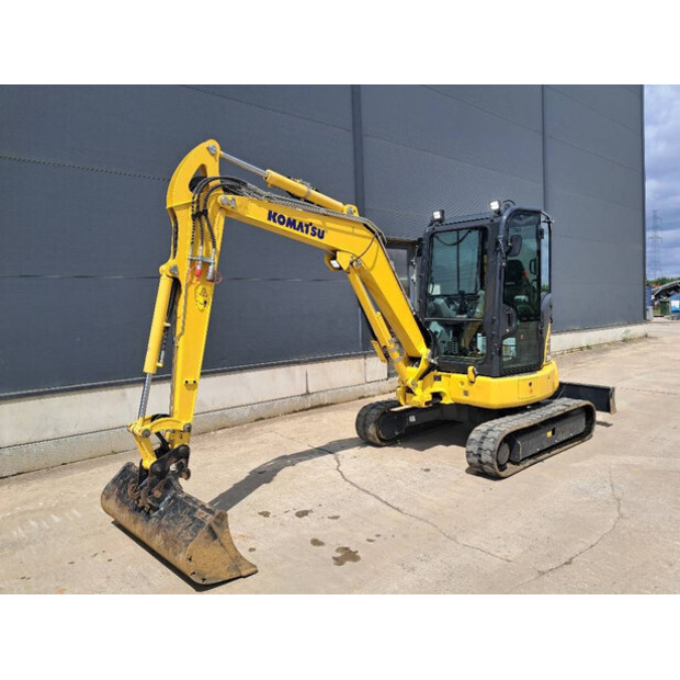 2024 كوماتسو PC35MR-5-47244386