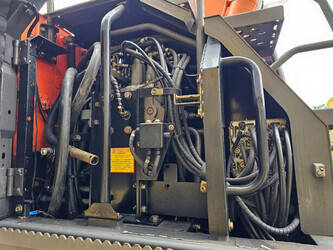 2010-hitachi-zx140w-3-1453787-47244425