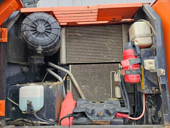 2010-hitachi-zx140w-3-1453787-47244427