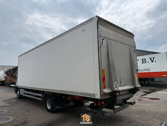 2015-iveco-eurocargo-120e25-1451437-47244549