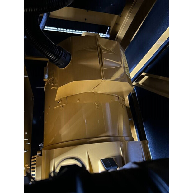 2025 Caterpillar DE33E0-47244570