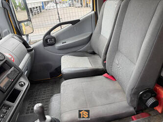 2017-renault-d7-5-47244785