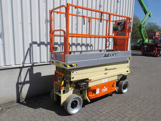 2008-jlg-2030es-1453845-47245409