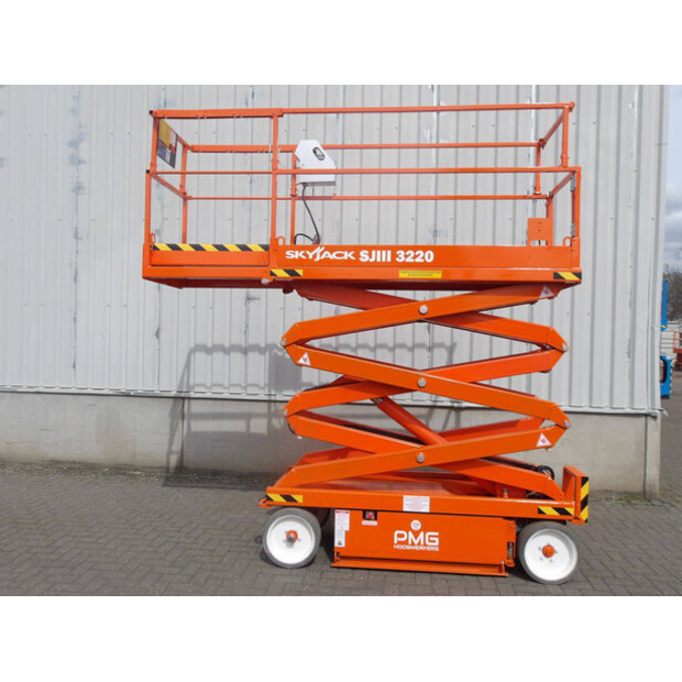 2015 SkyJack SJ3220-47245445
