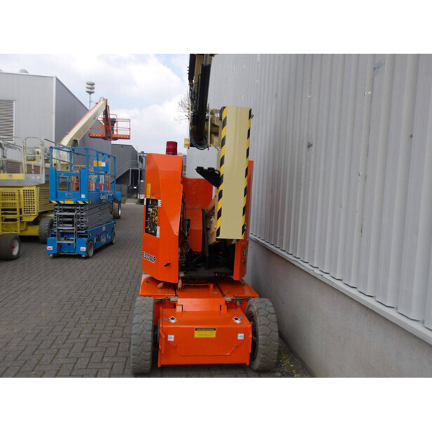 2015 JLG E300AJP-47245768