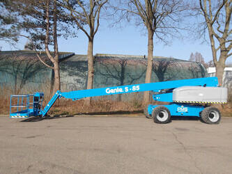 Image for ARTICULATED BOOM LIFTS 2012 Genie S-85