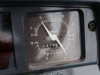 mitsubishi-mt2001-1453931-47246980