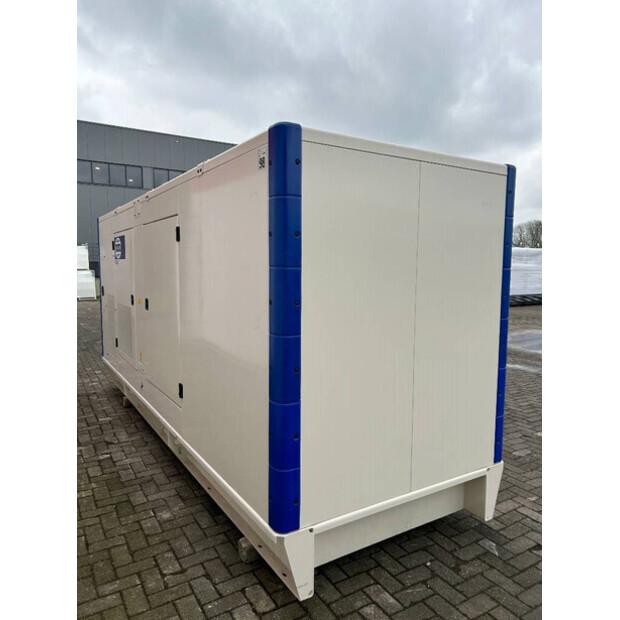 2025 اف جي ويلسون P450-3-47250981