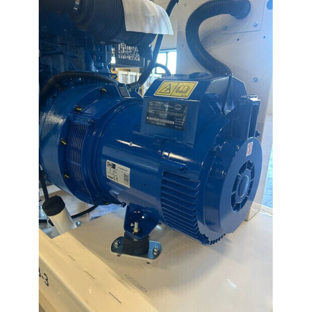2025 اف جي ويلسون P33-3-47251732