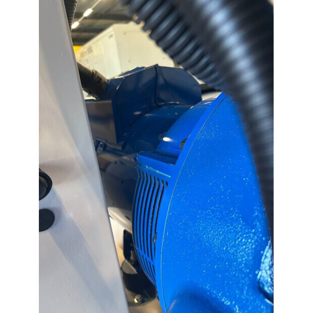 2025 اف جي ويلسون P33-3-47251734