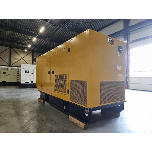 2025 Caterpillar C9 - DE250E0-47252108