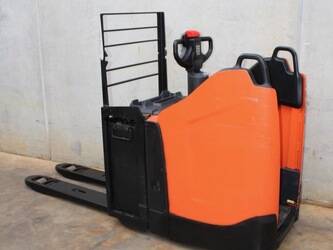 صورة ل Electric Pallet Truck 2019 بي تي LPE 200