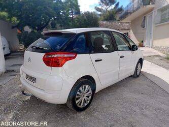 2010-citroen-c4-1454274-47265313