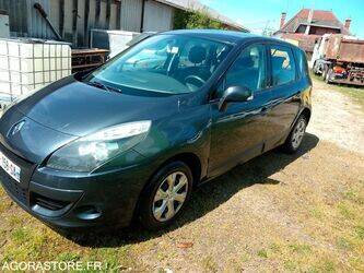 2011-renault-megane-1454276-47265356