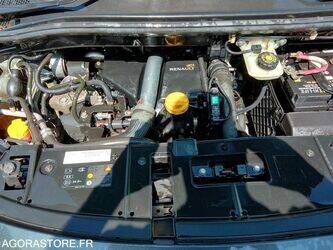 2011-renault-megane-1454276-47265361