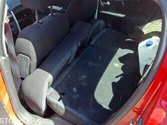 2011-peugeot-207-1454280-47265453
