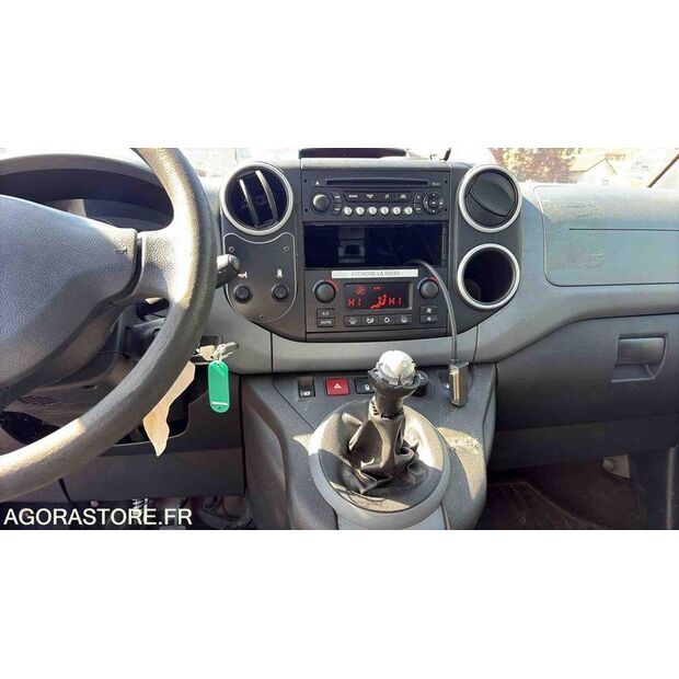 2013 Peugeot PARTNER-47265520