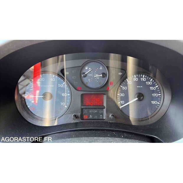 2013 Peugeot PARTNER-47265522
