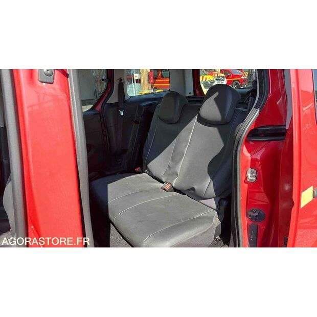2013 Peugeot PARTNER-47265523