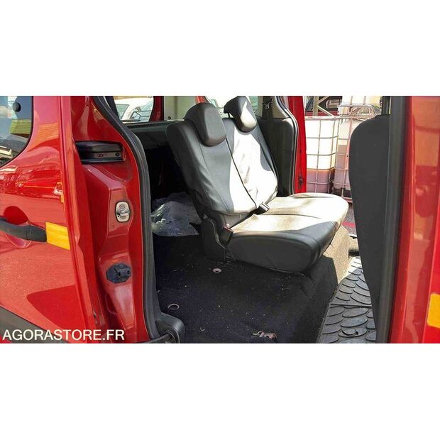 2013 Peugeot PARTNER-47265531