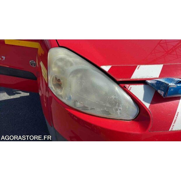 2013 Peugeot PARTNER-47265535