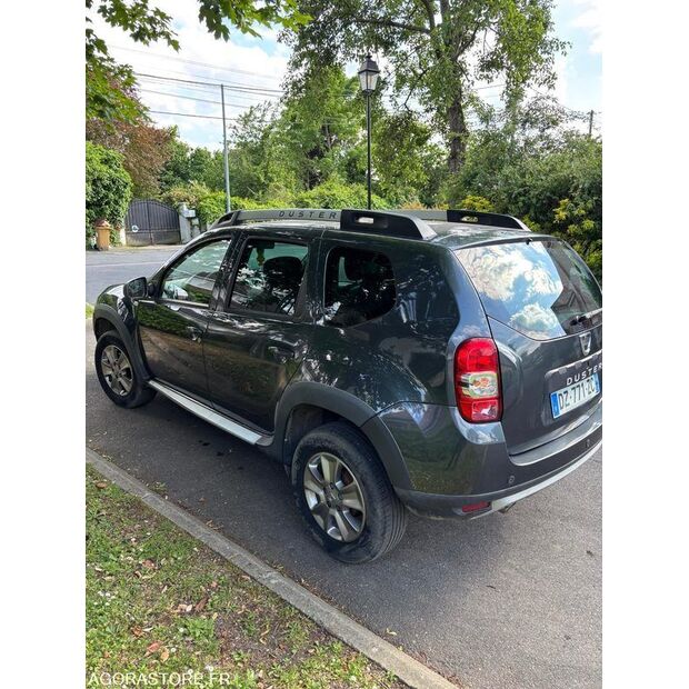 2016 Dacia DUSTER-47265593