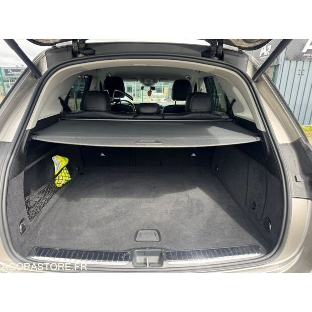 Mercedes-Benz-47265644